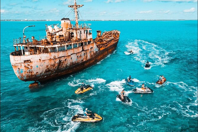 Jet Skiing around La famille ship and smaller pristine cays - Why La Famille Express makes this more than a standard jet ski ride