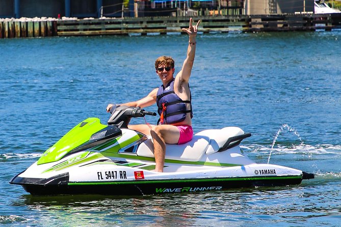 Jetski Waverunner Rental - Destin - The three-seat WaveRunner setup