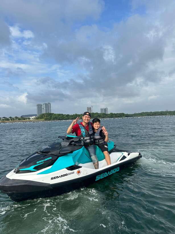 Johor Bahru : Seadoo JetSki 30mins Self Ride Tour (Double) - Weather, clothing, and safety