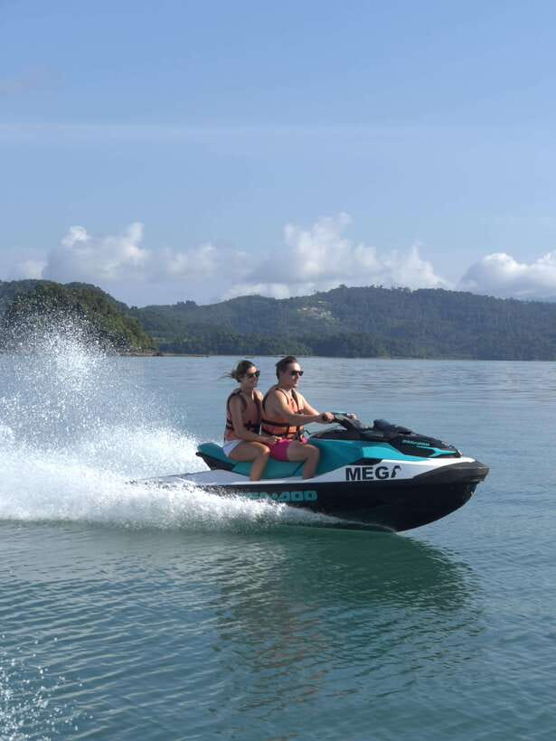 Langkawi: Premium UNESCO Geopark Jet Ski Tour of 8 Islands - The guide and group size make a difference