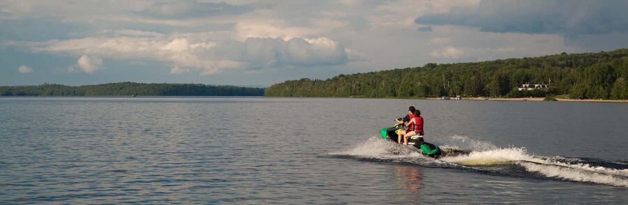 Laurentians: Jetski experience - The views from the water