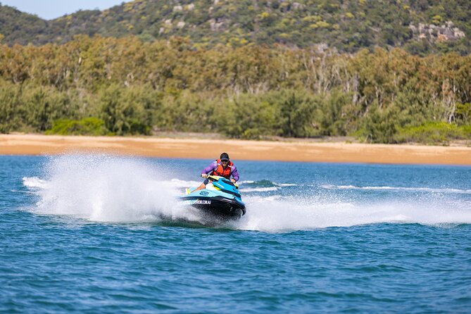 Magnetic Island 60-Minute Jet Ski Hire – 1 to 8 People - Horseshoe Bay gives you room to ride