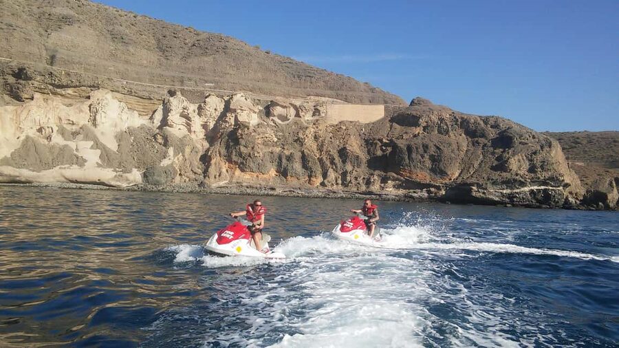 Maspalomas: Jetski Safari 60 Minutes - Free PickUp & DropOff - Riding from Maspalomas toward the open coast