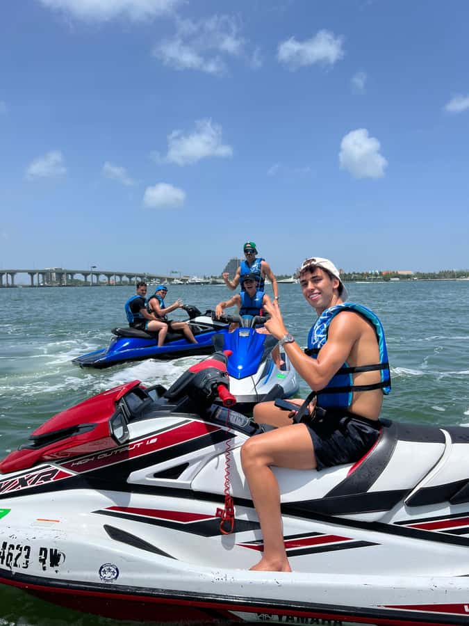 Miami: Self-drive Jetski Adventure - The first 15 minutes: a boat view of Biscayne Bay