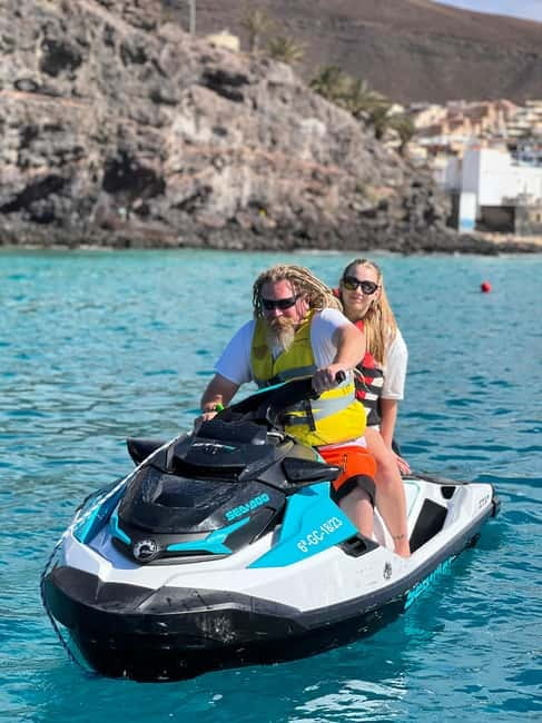 Morro Jable: Guided Jet Ski Safari (without license) - Morro Jable Lighthouse and the five-minute water stop