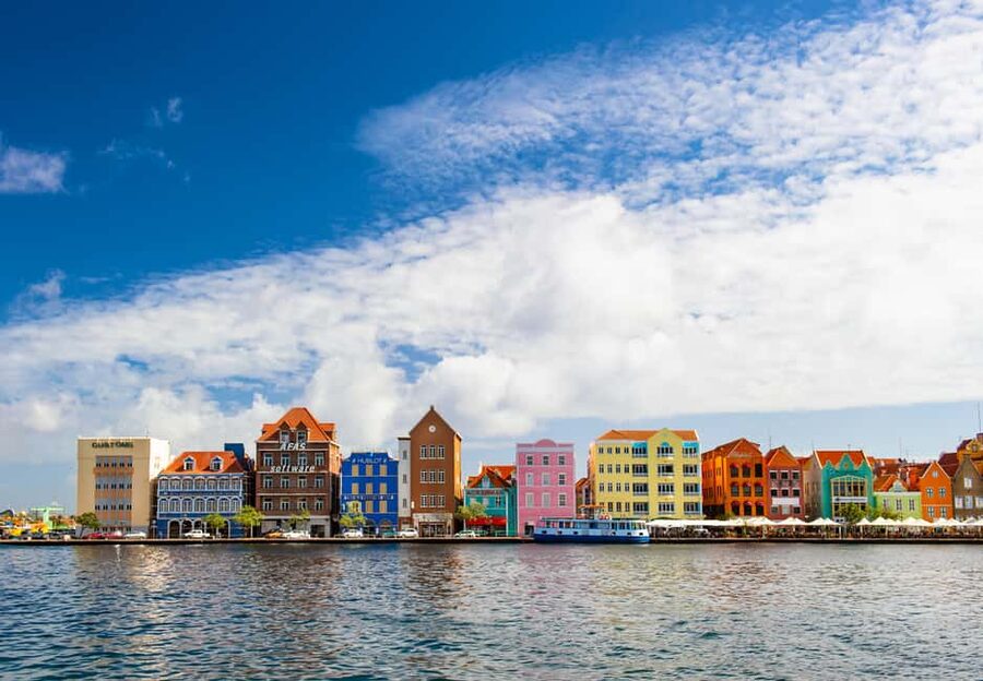 Nassau: Jet Ski Ride, Parasailing & Banana Boat Tour - A short flight above Cabbage Beach