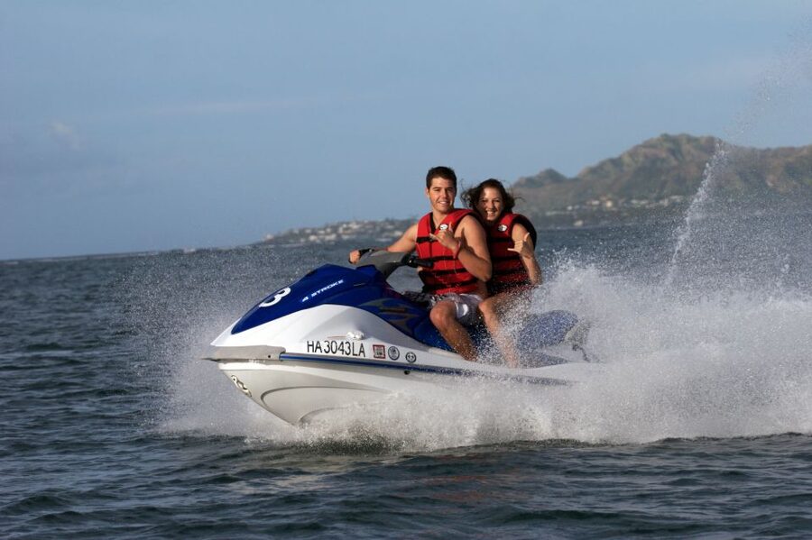 Oahu: Tandem Jet Ski Adventure on Maunalua Bay - Taking the Water Taxi Across Maunalua Bay
