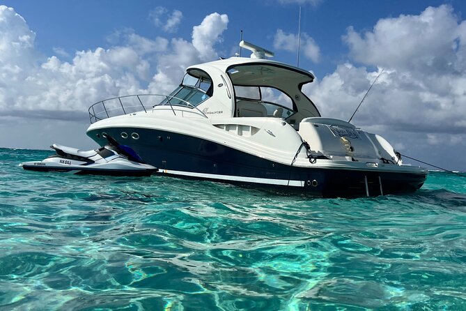 Private Luxury HalfDay w/Jetski Stingray City, Snorkeling & Starfish Beach Tour - Stingray City: the reason most people book