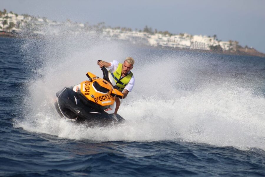 Puerto del Carmen: Single or Double Jet Ski Rental - Key points at a glance