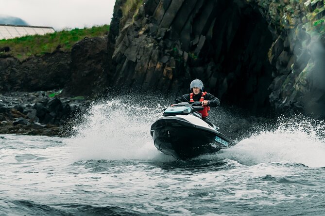 Puffin Jet ski tour in Reykjavík - Warm gear and playing on the water