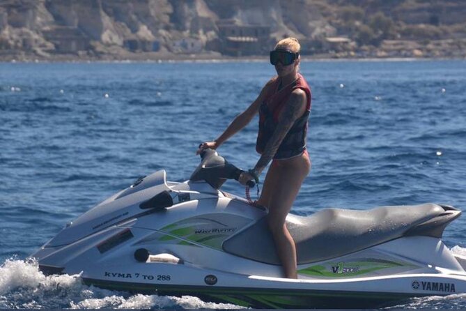 Santorini: Perivolos Beach Jet Ski Rental - Meeting the Instructor at Extreme Water Sports