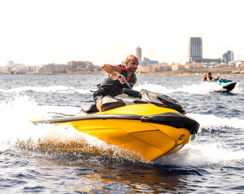 St. Julian's: Jet Ski Rental in St. George's Bay - Riding solo or with a passenger