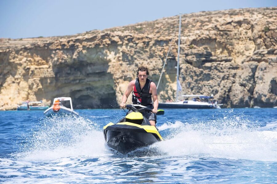 St. Julian's: Jet Ski Rental in St. George's Bay - What to bring, and what to leave behind