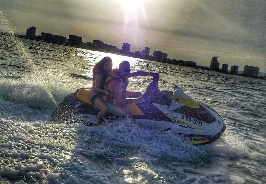 Valencia: Pobla de Farnals Jet Ski Rental, Photos, and Beach - Age, health, and passenger rules